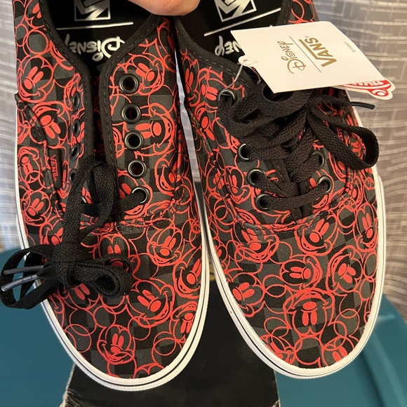 Disney Mickey Vans Red and Black Sneakers mens size 10 - Picture 7 of 7